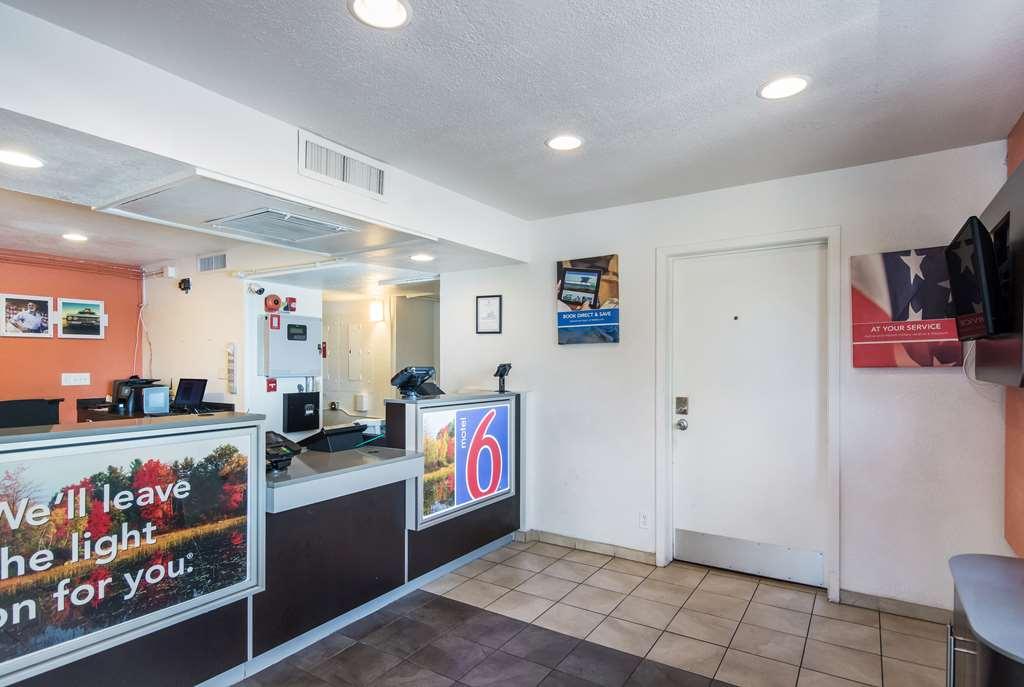 Motel 6-Sandston, Va - Richmond, Va Εσωτερικό φωτογραφία