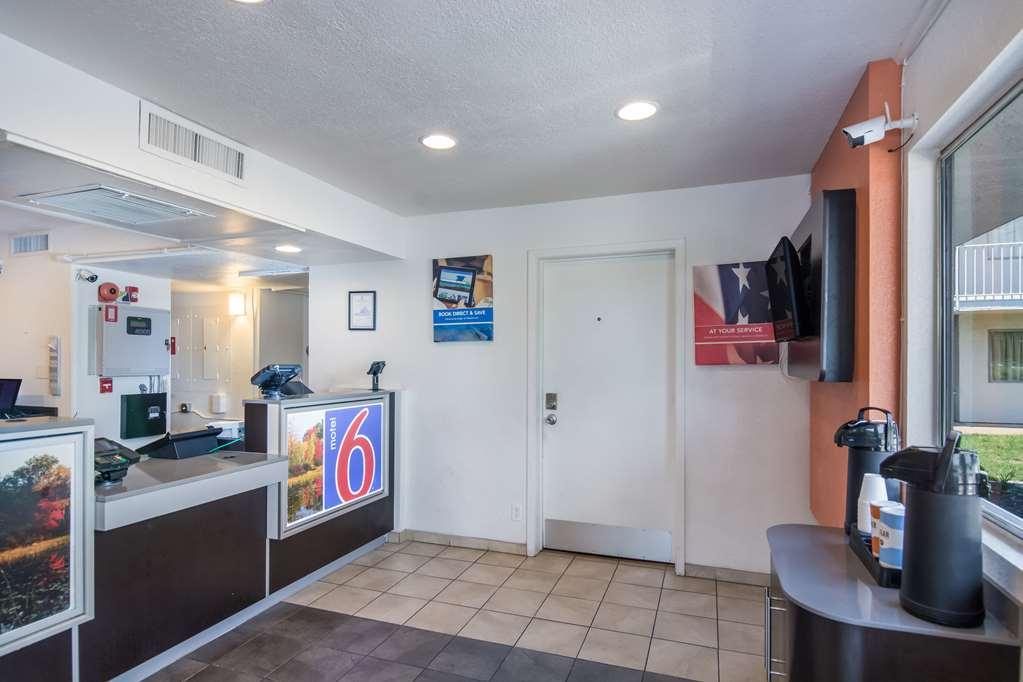 Motel 6-Sandston, Va - Richmond, Va Εσωτερικό φωτογραφία