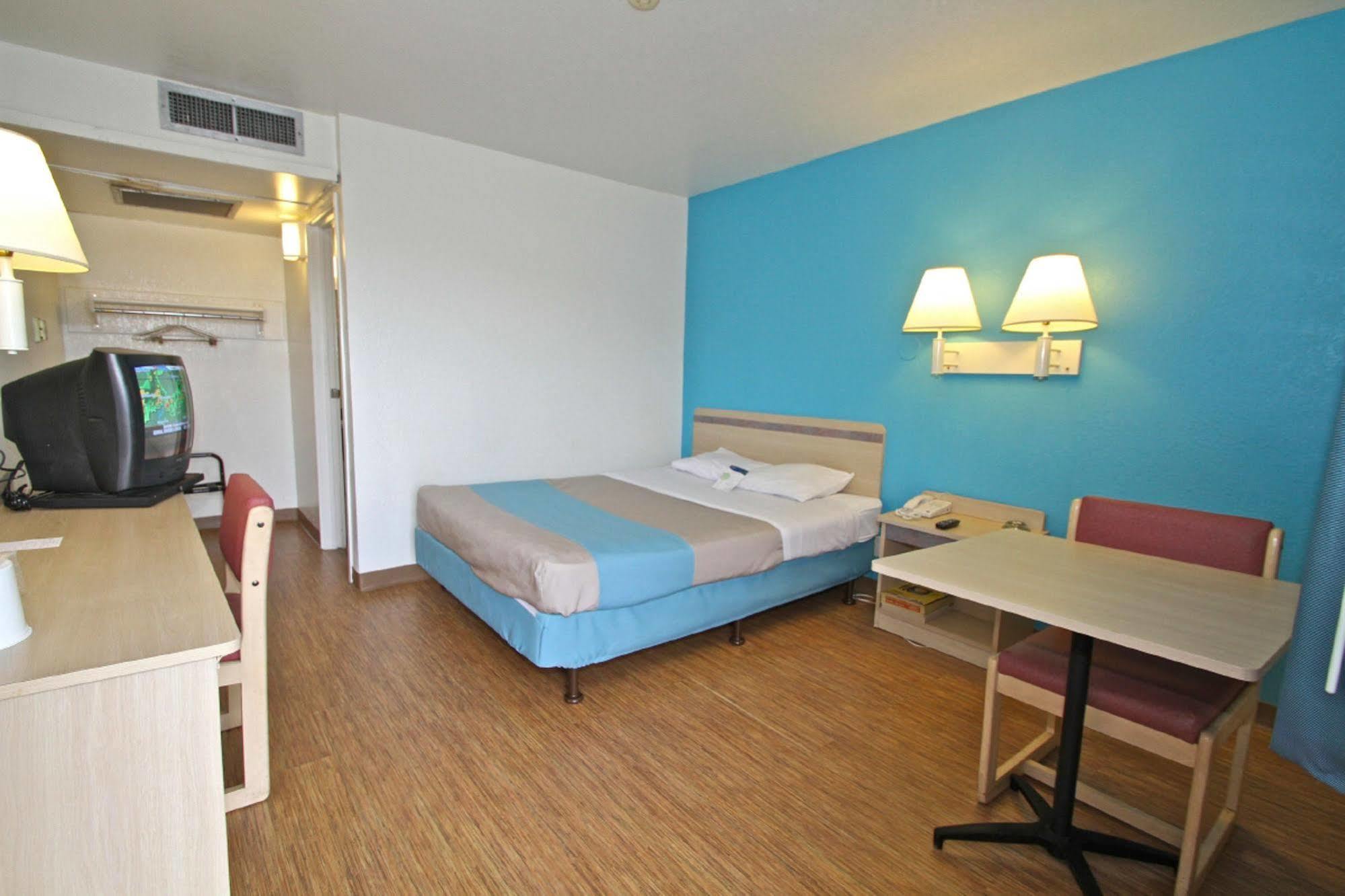 Motel 6-Sandston, Va - Richmond, Va Εξωτερικό φωτογραφία