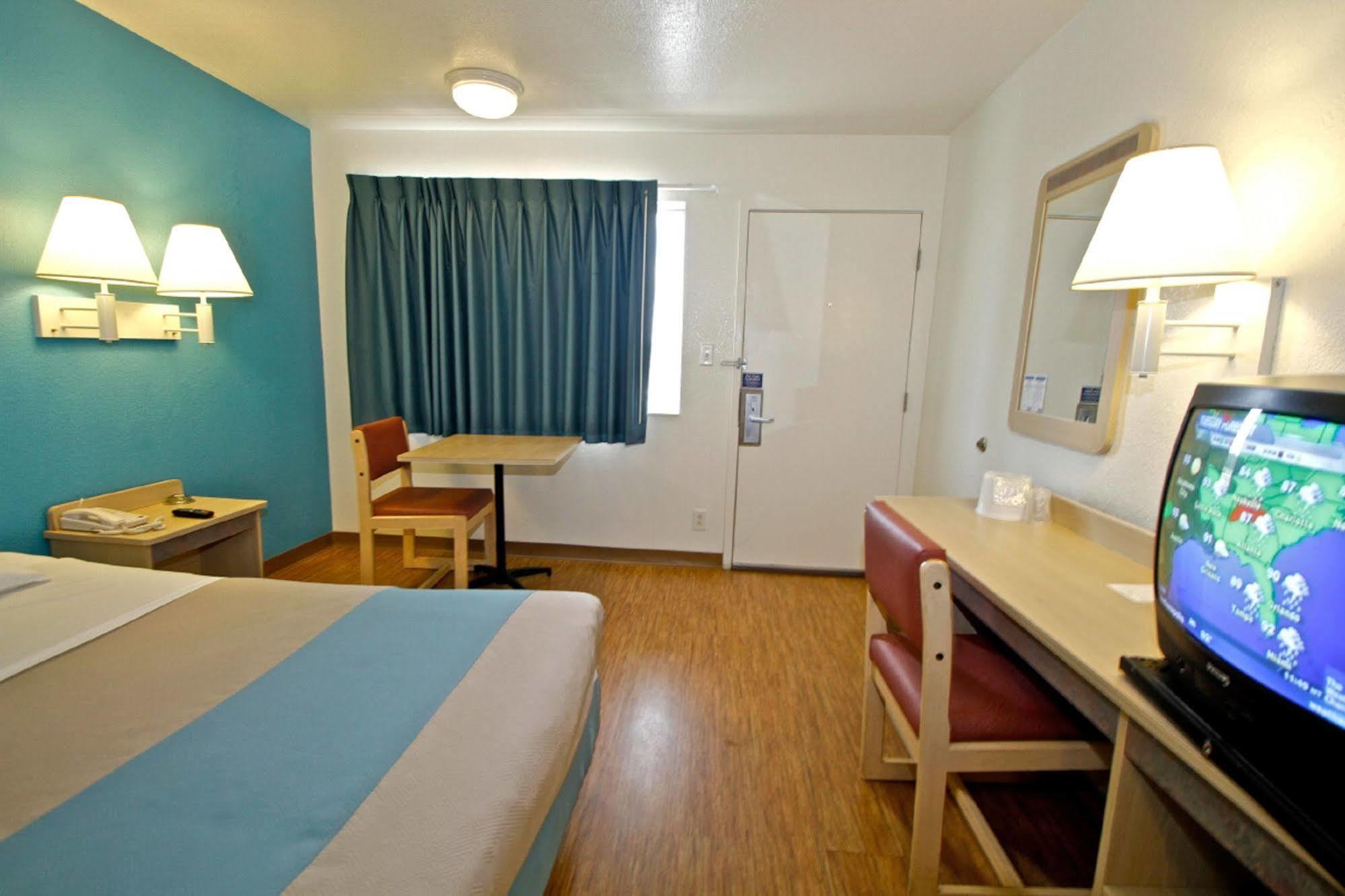 Motel 6-Sandston, Va - Richmond, Va Εξωτερικό φωτογραφία